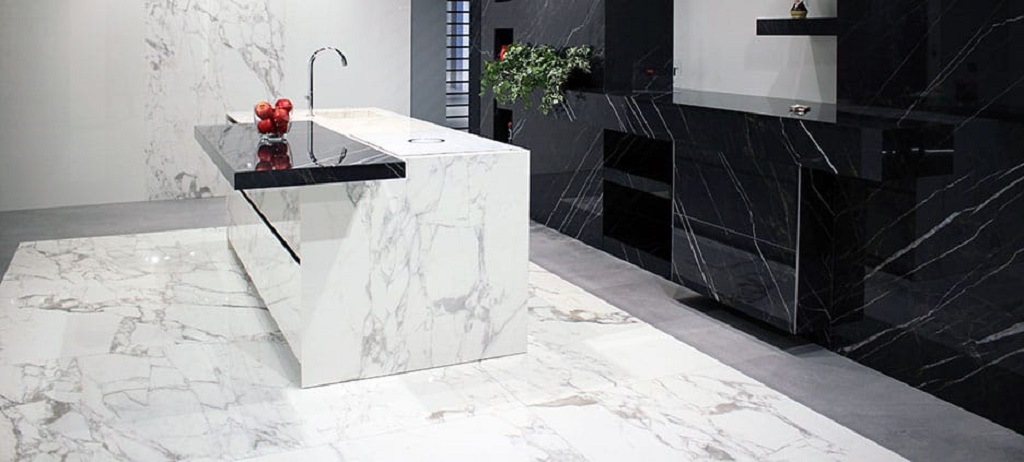 Phòng bếp sử dụng gạch giả đá marble